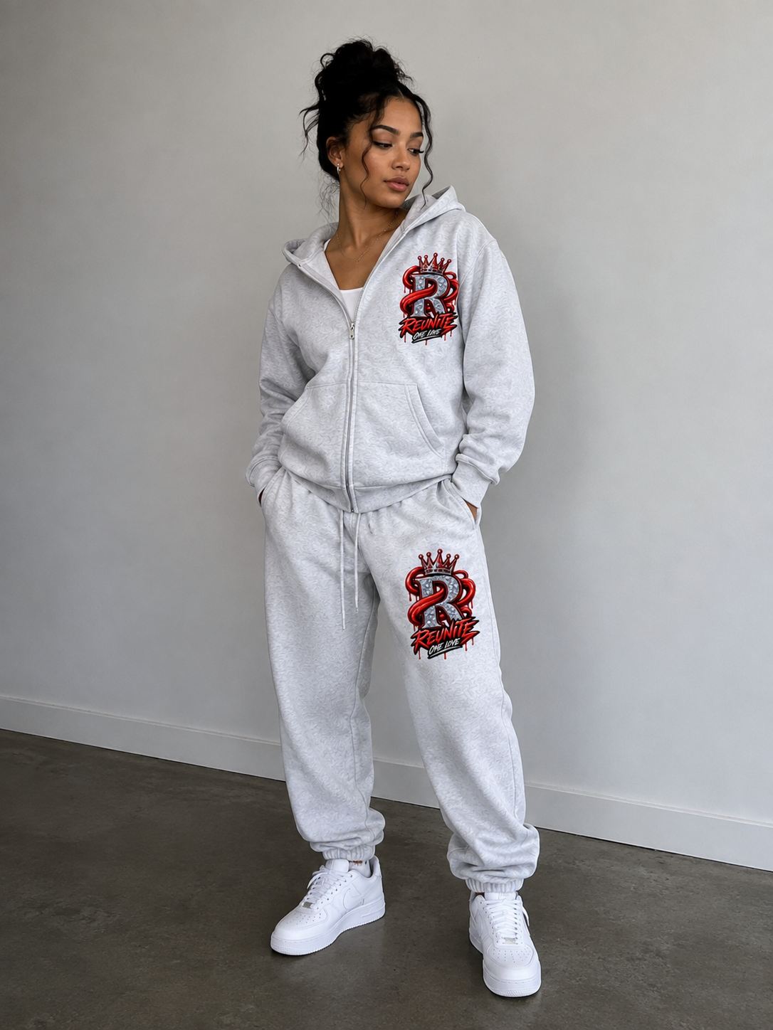 Reunite One Love Crowned R Chest Design  Fleeced Full-Zip Boxy Hoodie