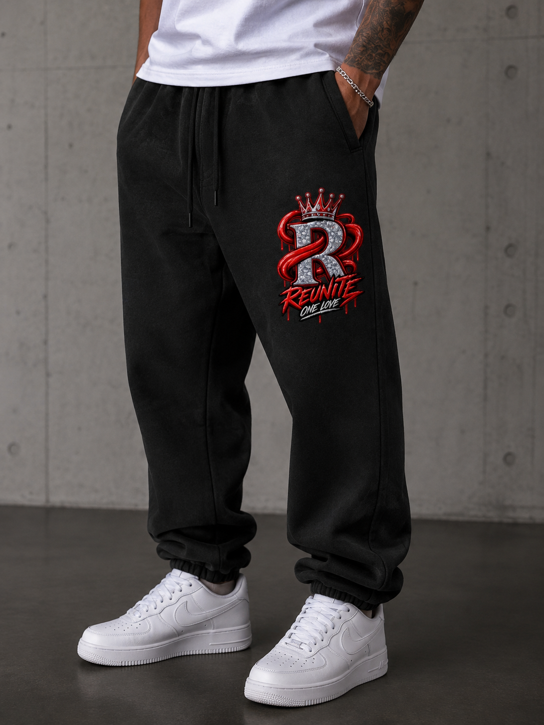 Reunite One Love Crowned Diamond R Jogger Design   Fleeced Jogger Sweatpants